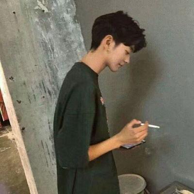 网红男霸气图片头像,网红男头像背后的硬汉风采